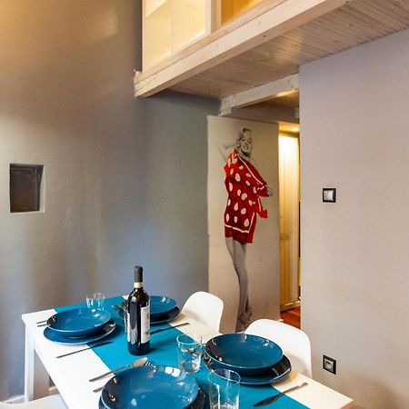 Lilly Apartment Main Train Station Old Town By The Castle Suites Krakow Ngoại thất bức ảnh
