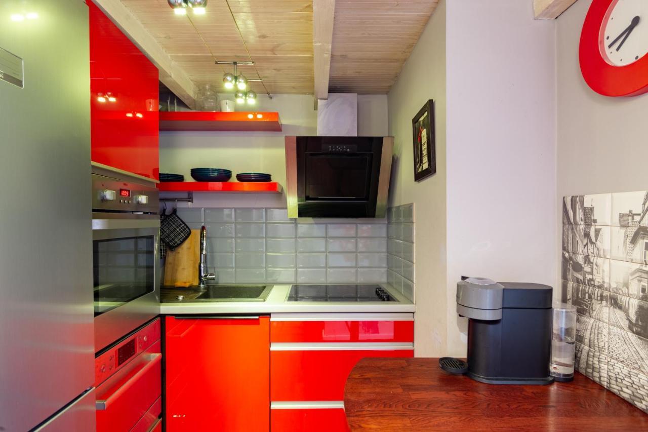 Lilly Apartment Main Train Station Old Town By The Castle Suites Krakow Ngoại thất bức ảnh