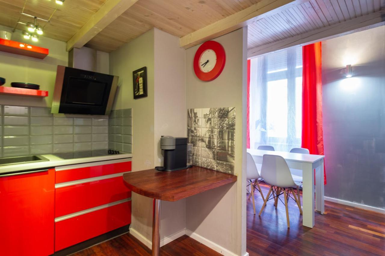 Lilly Apartment Main Train Station Old Town By The Castle Suites Krakow Ngoại thất bức ảnh