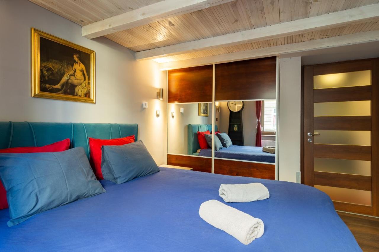 Lilly Apartment Main Train Station Old Town By The Castle Suites Krakow Ngoại thất bức ảnh